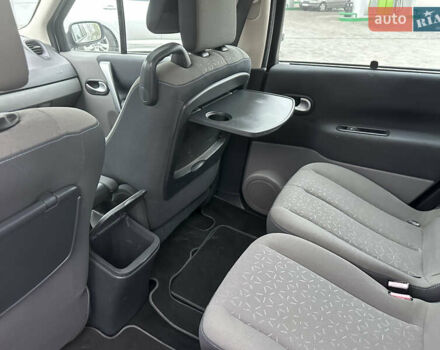 Серый Рено Гранд Сценик, объемом двигателя 1.6 л и пробегом 187 тыс. км за 5400 $, фото 43 на Automoto.ua