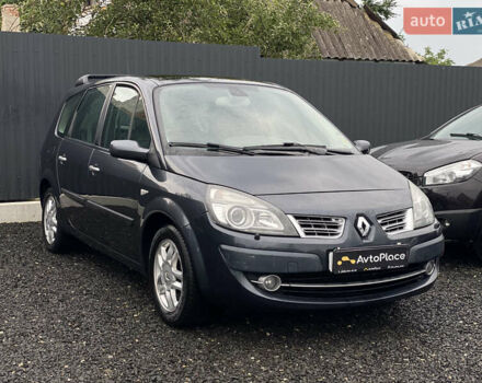 Серый Рено Гранд Сценик, объемом двигателя 2 л и пробегом 264 тыс. км за 5899 $, фото 2 на Automoto.ua