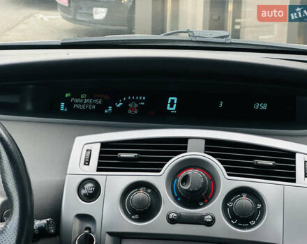 Серый Рено Гранд Сценик, объемом двигателя 1.6 л и пробегом 182 тыс. км за 6900 $, фото 26 на Automoto.ua