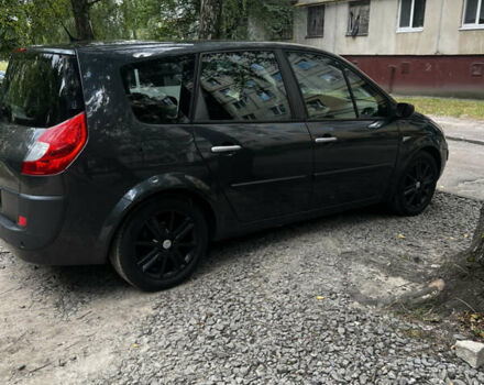 Серый Рено Гранд Сценик, объемом двигателя 1.9 л и пробегом 280 тыс. км за 6200 $, фото 5 на Automoto.ua