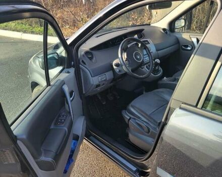 Сірий Рено Гранд Сценік, об'ємом двигуна 2 л та пробігом 195 тис. км за 5600 $, фото 42 на Automoto.ua