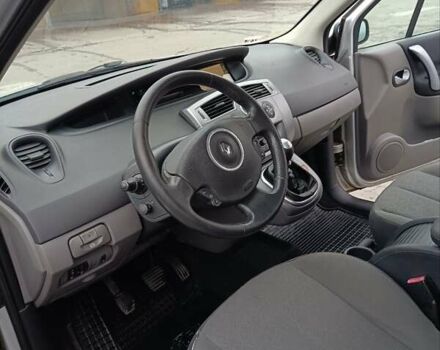 Серый Рено Гранд Сценик, объемом двигателя 1.5 л и пробегом 269 тыс. км за 5500 $, фото 13 на Automoto.ua