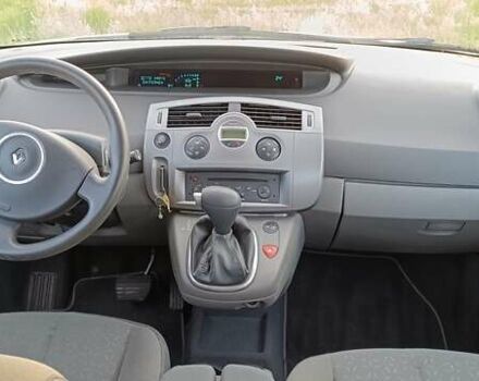 Сірий Рено Гранд Сценік, об'ємом двигуна 2 л та пробігом 75 тис. км за 6500 $, фото 6 на Automoto.ua