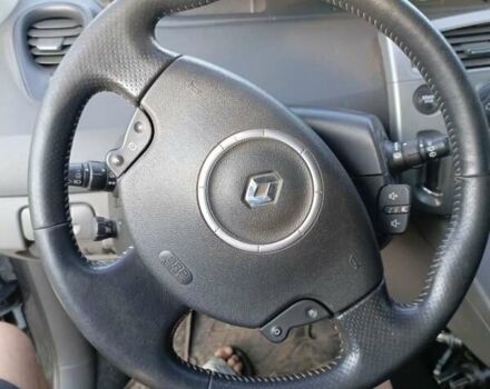 Серый Рено Гранд Сценик, объемом двигателя 1.9 л и пробегом 367 тыс. км за 6000 $, фото 16 на Automoto.ua