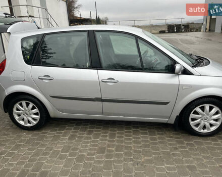 Серый Рено Гранд Сценик, объемом двигателя 1.5 л и пробегом 205 тыс. км за 6300 $, фото 3 на Automoto.ua