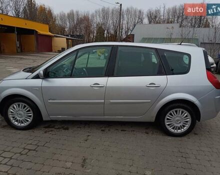 Серый Рено Гранд Сценик, объемом двигателя 1.5 л и пробегом 269 тыс. км за 5500 $, фото 4 на Automoto.ua