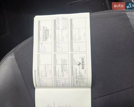 Серый Рено Гранд Сценик, объемом двигателя 2 л и пробегом 220 тыс. км за 5200 $, фото 31 на Automoto.ua