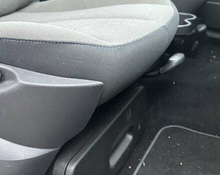 Серый Рено Гранд Сценик, объемом двигателя 1.6 л и пробегом 187 тыс. км за 5400 $, фото 45 на Automoto.ua