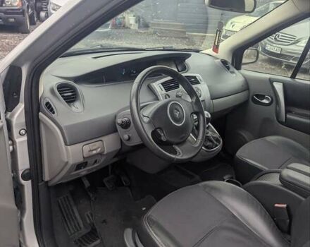 Серый Рено Гранд Сценик, объемом двигателя 2 л и пробегом 220 тыс. км за 5200 $, фото 24 на Automoto.ua