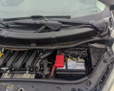 Серый Рено Гранд Сценик, объемом двигателя 2 л и пробегом 220 тыс. км за 5200 $, фото 37 на Automoto.ua