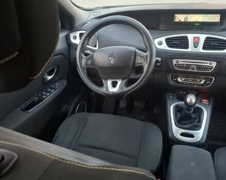 Рено Гранд Сценик 2009 в Черкассах на Automoto.ua Серый Рено Гранд Сценик, объемом двигателя 1.5 л и пробегом 275 тыс. км за 7500 $, фото 27 на Automoto.ua