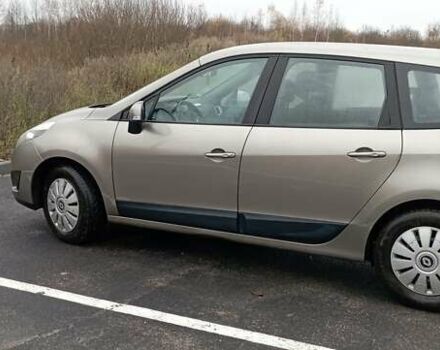 Серый Рено Гранд Сценик, объемом двигателя 1.5 л и пробегом 230 тыс. км за 7000 $, фото 7 на Automoto.ua