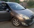 Сірий Рено Гранд Сценік, об'ємом двигуна 0 л та пробігом 213 тис. км за 7999 $, фото 1 на Automoto.ua