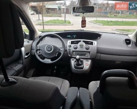 Сірий Рено Гранд Сценік, об'ємом двигуна 1.6 л та пробігом 212 тис. км за 6500 $, фото 28 на Automoto.ua