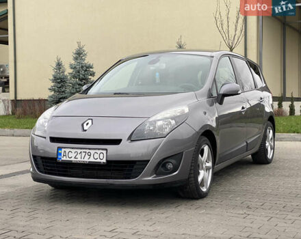 Серый Рено Гранд Сценик, объемом двигателя 1.46 л и пробегом 243 тыс. км за 6900 $, фото 2 на Automoto.ua