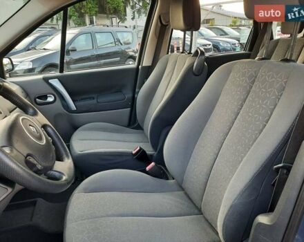 Серый Рено Гранд Сценик, объемом двигателя 1.6 л и пробегом 194 тыс. км за 6300 $, фото 45 на Automoto.ua
