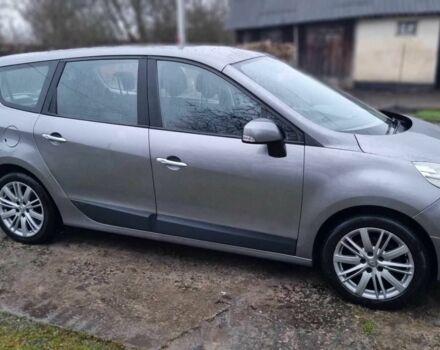 Сірий Рено Гранд Сценік, об'ємом двигуна 1.5 л та пробігом 243 тис. км за 6600 $, фото 3 на Automoto.ua