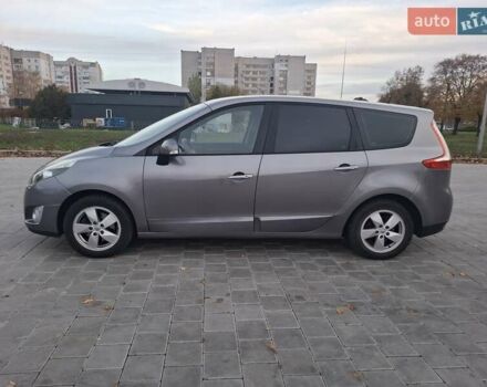 Рено Гранд Сценик 2009 в Черкассах на Automoto.ua Серый Рено Гранд Сценик, объемом двигателя 1.5 л и пробегом 275 тыс. км за 7500 $, фото 6 на Automoto.ua