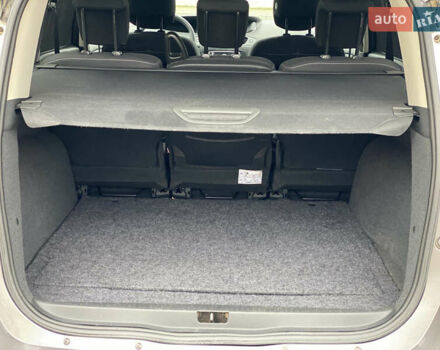 Серый Рено Гранд Сценик, объемом двигателя 1.46 л и пробегом 243 тыс. км за 6900 $, фото 18 на Automoto.ua