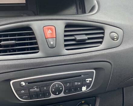 Серый Рено Гранд Сценик, объемом двигателя 1.46 л и пробегом 292 тыс. км за 5999 $, фото 10 на Automoto.ua