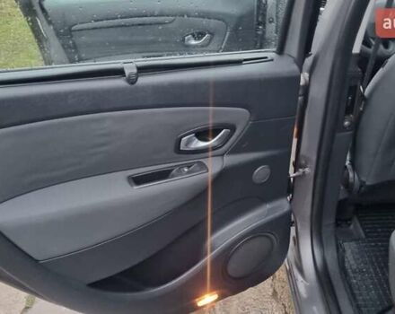 Сірий Рено Гранд Сценік, об'ємом двигуна 1.5 л та пробігом 243 тис. км за 6600 $, фото 29 на Automoto.ua