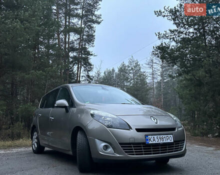 Серый Рено Гранд Сценик, объемом двигателя 1.6 л и пробегом 170 тыс. км за 6999 $, фото 12 на Automoto.ua