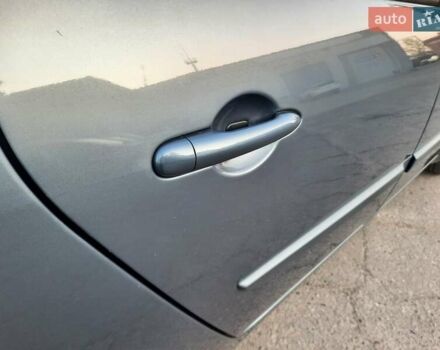 Серый Рено Гранд Сценик, объемом двигателя 1.6 л и пробегом 194 тыс. км за 6300 $, фото 102 на Automoto.ua