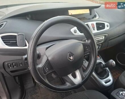 Рено Гранд Сценик 2009 в Черкассах на Automoto.ua Серый Рено Гранд Сценик, объемом двигателя 1.5 л и пробегом 275 тыс. км за 7500 $, фото 10 на Automoto.ua