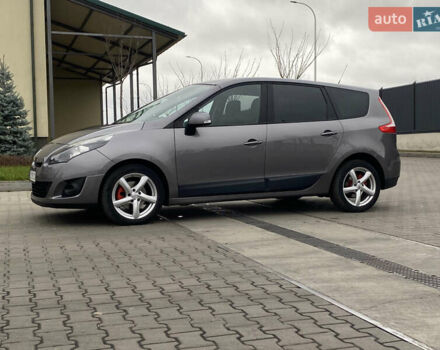 Серый Рено Гранд Сценик, объемом двигателя 1.46 л и пробегом 243 тыс. км за 6900 $, фото 1 на Automoto.ua