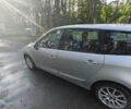 Серый Рено Гранд Сценик, объемом двигателя 2 л и пробегом 221 тыс. км за 8000 $, фото 9 на Automoto.ua