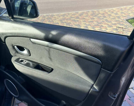 Серый Рено Гранд Сценик, объемом двигателя 1.5 л и пробегом 245 тыс. км за 6299 $, фото 27 на Automoto.ua