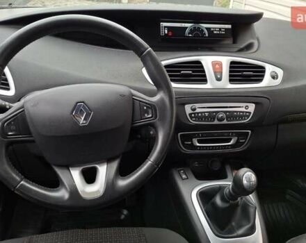 Серый Рено Гранд Сценик, объемом двигателя 1.46 л и пробегом 263 тыс. км за 6200 $, фото 6 на Automoto.ua