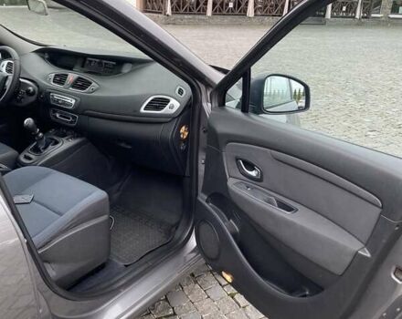 Серый Рено Гранд Сценик, объемом двигателя 1.5 л и пробегом 197 тыс. км за 7250 $, фото 21 на Automoto.ua