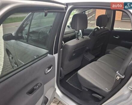 Сірий Рено Гранд Сценік, об'ємом двигуна 1.6 л та пробігом 212 тис. км за 6500 $, фото 24 на Automoto.ua