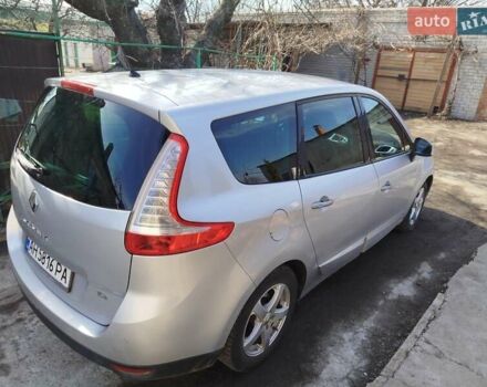 Сірий Рено Гранд Сценік, об'ємом двигуна 1.4 л та пробігом 175 тис. км за 6700 $, фото 5 на Automoto.ua
