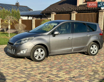 Серый Рено Гранд Сценик, объемом двигателя 1.5 л и пробегом 245 тыс. км за 6299 $, фото 4 на Automoto.ua