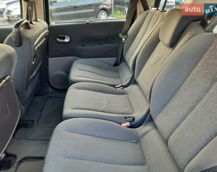 Серый Рено Гранд Сценик, объемом двигателя 1.6 л и пробегом 194 тыс. км за 6300 $, фото 73 на Automoto.ua