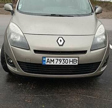 Серый Рено Гранд Сценик, объемом двигателя 1.5 л и пробегом 230 тыс. км за 7000 $, фото 4 на Automoto.ua