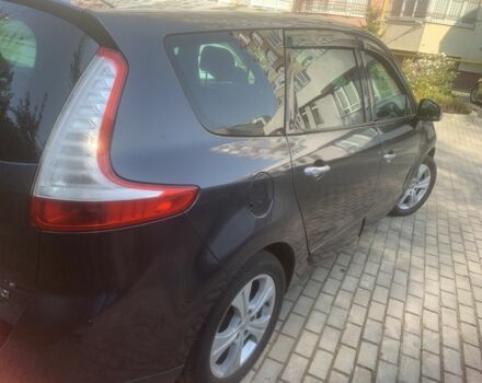 Серый Рено Гранд Сценик, объемом двигателя 1.5 л и пробегом 320 тыс. км за 6800 $, фото 4 на Automoto.ua