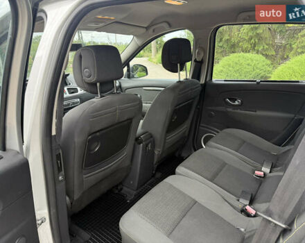 Серый Рено Гранд Сценик, объемом двигателя 1.4 л и пробегом 228 тыс. км за 6500 $, фото 3 на Automoto.ua