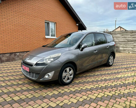 Рено Гранд Сценик 2009 в Житомире на Automoto.ua Серый Рено Гранд Сценик, объемом двигателя 1.5 л и пробегом 245 тыс. км за 6299 $, фото 3 на Automoto.ua