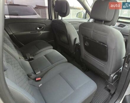 Сірий Рено Гранд Сценік, об'ємом двигуна 1.6 л та пробігом 245 тис. км за 6350 $, фото 11 на Automoto.ua