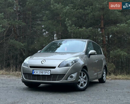 Серый Рено Гранд Сценик, объемом двигателя 1.6 л и пробегом 170 тыс. км за 6999 $, фото 1 на Automoto.ua