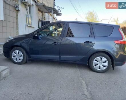 Сірий Рено Гранд Сценік, об'ємом двигуна 1.5 л та пробігом 229 тис. км за 6900 $, фото 2 на Automoto.ua