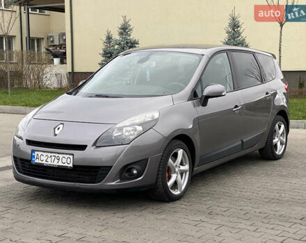 Серый Рено Гранд Сценик, объемом двигателя 1.46 л и пробегом 243 тыс. км за 6900 $, фото 3 на Automoto.ua