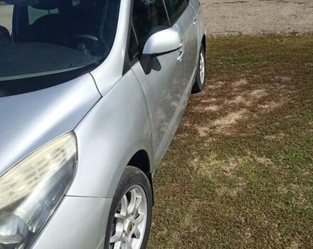 Сірий Рено Гранд Сценік, об'ємом двигуна 1.6 л та пробігом 204 тис. км за 7300 $, фото 9 на Automoto.ua