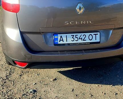 Серый Рено Гранд Сценик, объемом двигателя 1.5 л и пробегом 261 тыс. км за 6400 $, фото 5 на Automoto.ua