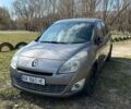 Сірий Рено Гранд Сценік, об'ємом двигуна 2 л та пробігом 272 тис. км за 7800 $, фото 1 на Automoto.ua