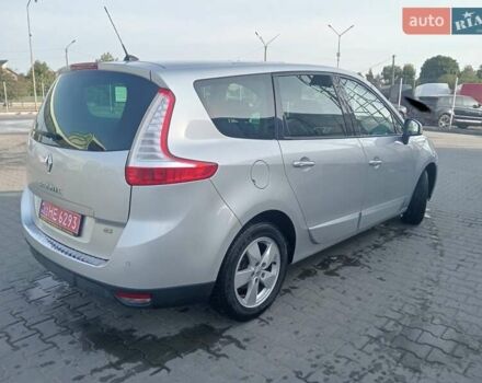 Серый Рено Гранд Сценик, объемом двигателя 1.9 л и пробегом 261 тыс. км за 6500 $, фото 23 на Automoto.ua