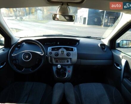 Серый Рено Гранд Сценик, объемом двигателя 2 л и пробегом 288 тыс. км за 5900 $, фото 14 на Automoto.ua